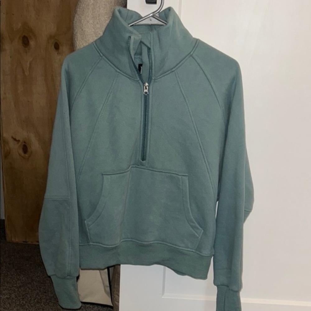 Cropped 1/2 zip pullover